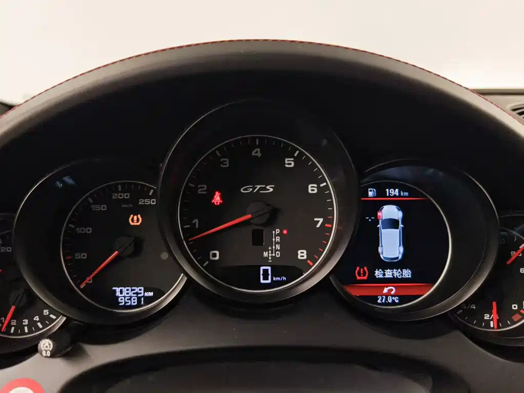 Porsche Cayenne — миниатюра 8