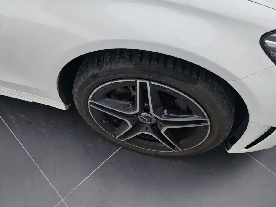 Mercedes-Benz C-Class — миниатюра 6