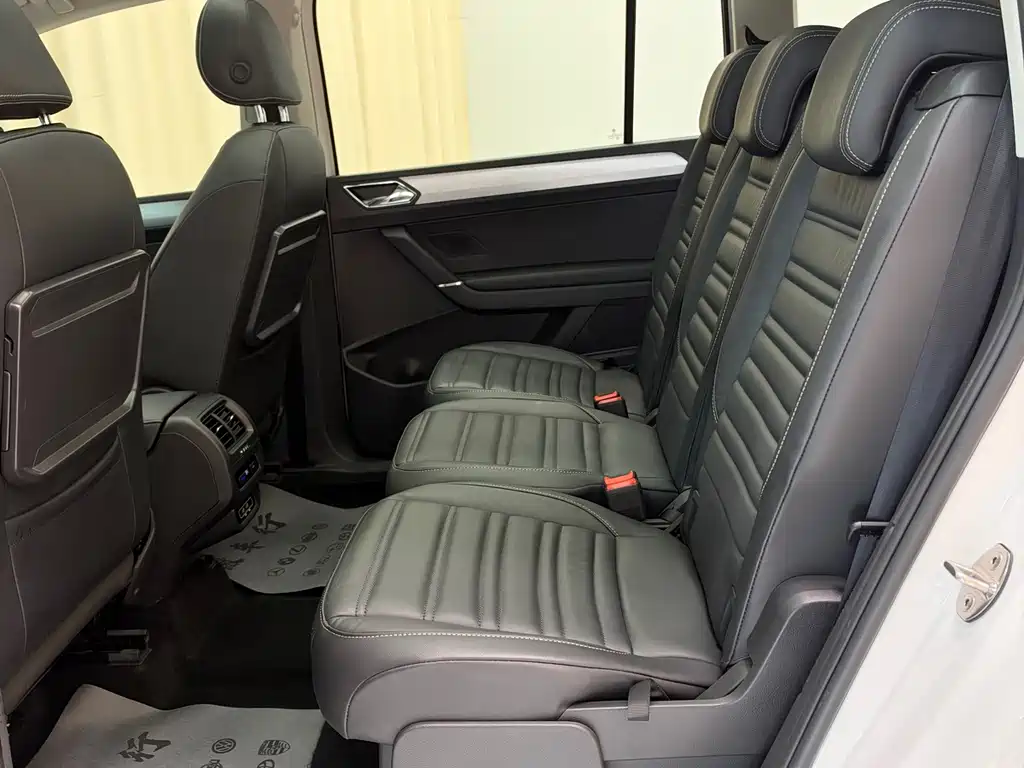 Volkswagen Touran — миниатюра 9