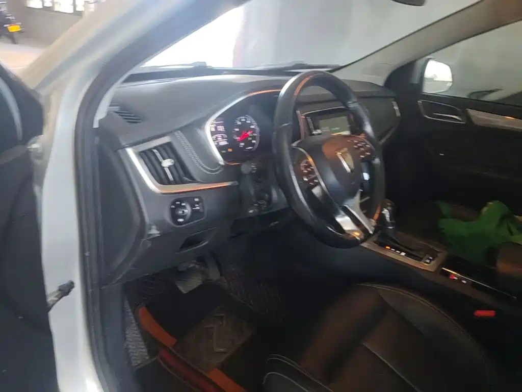 Roewe RX5 — миниатюра 21