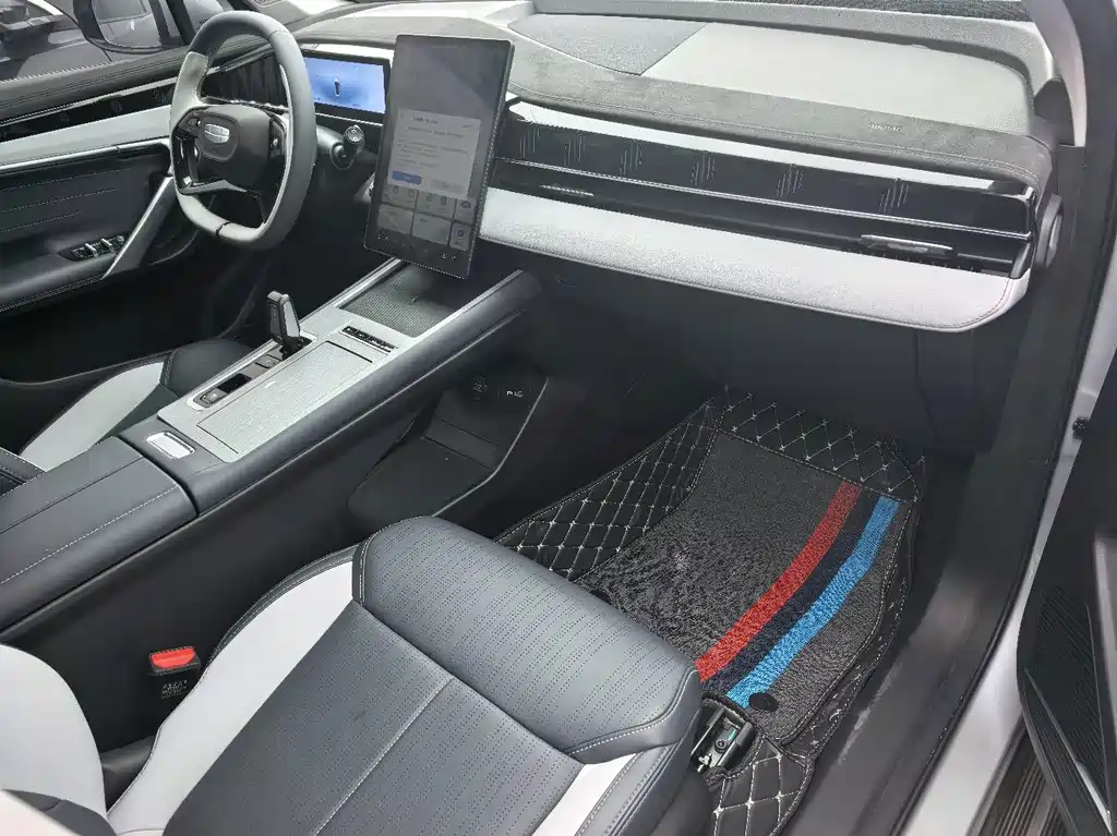 Geely Boyue L — миниатюра 5
