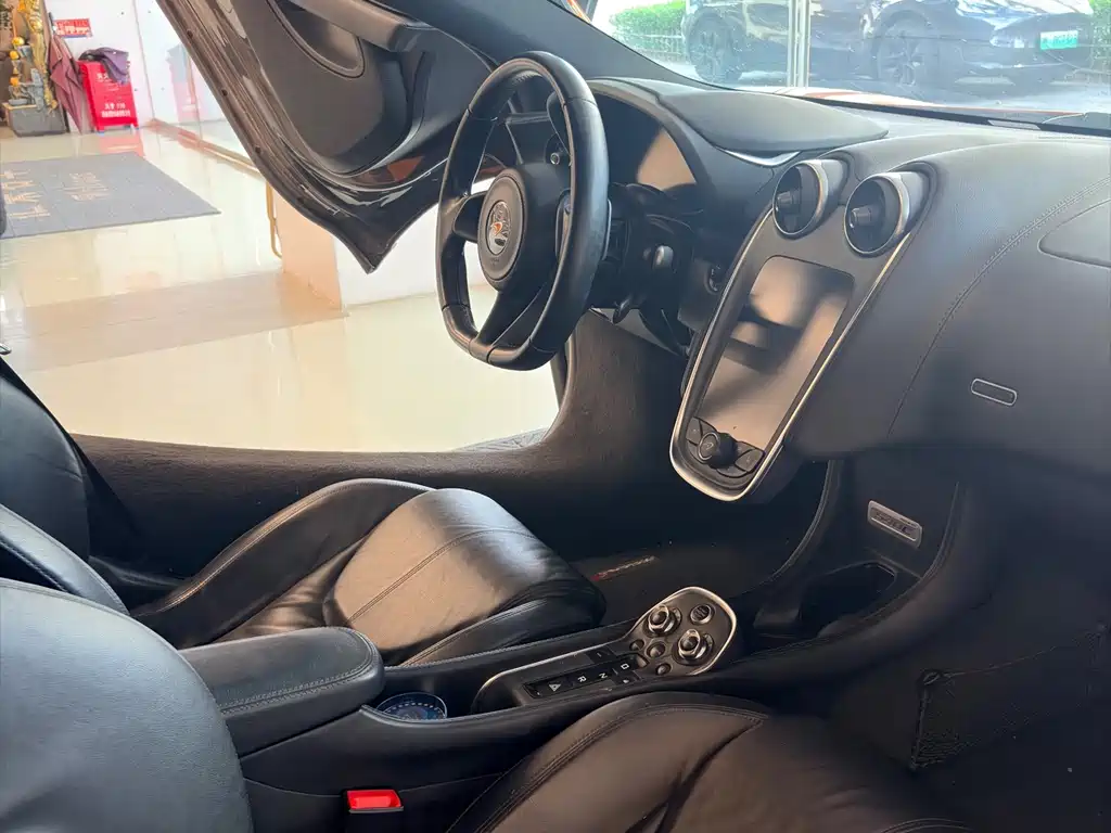 McLaren 540C — миниатюра 6