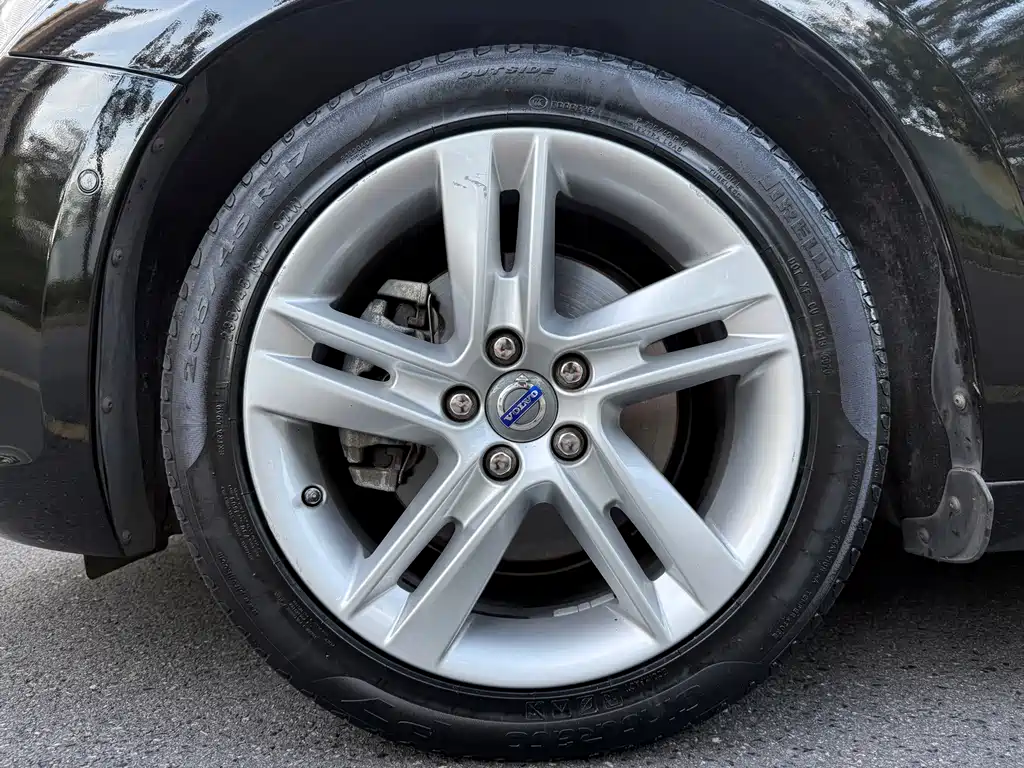 Volvo V60 — миниатюра 16