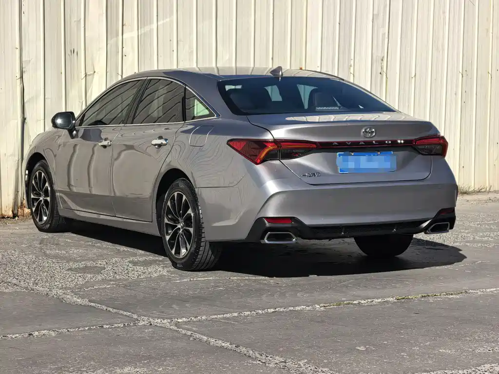 Toyota Avalon — миниатюра 9