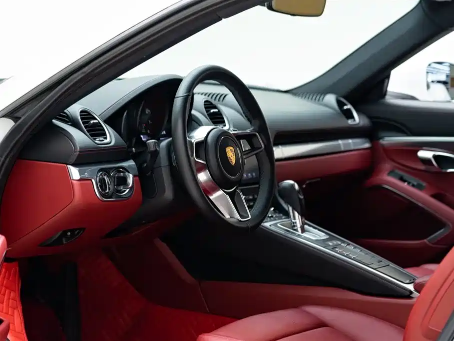 Porsche 718 2018 Cayman 2.0T