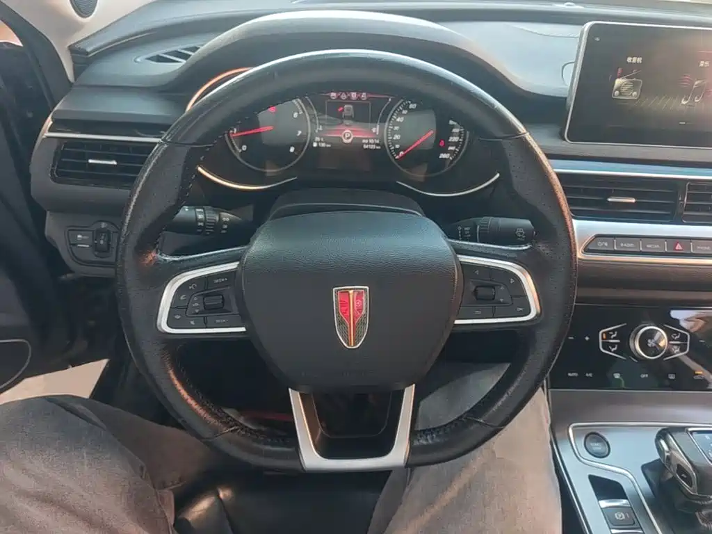 Hongqi Hongqi H5 — миниатюра 11