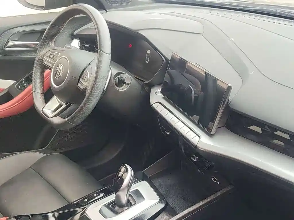 MG MG5 — миниатюра 4
