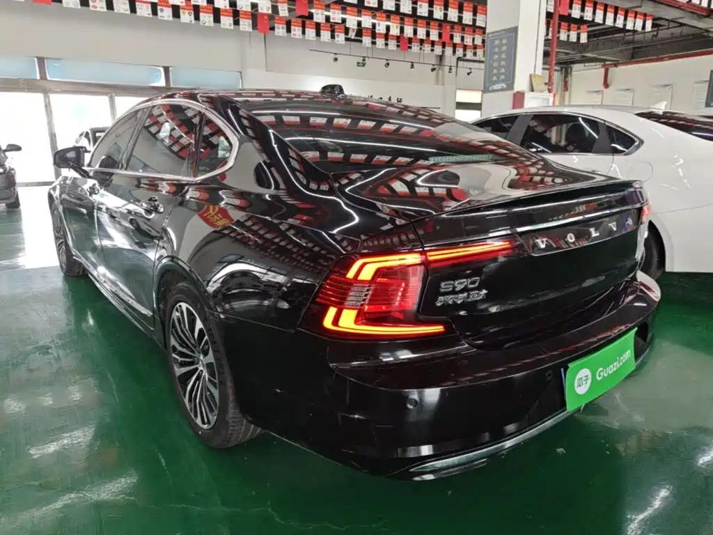 Volvo S90 — миниатюра 5