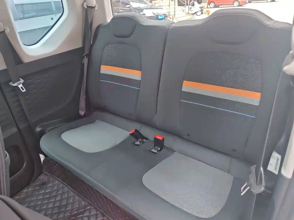 Wuling MINIEV — миниатюра 17