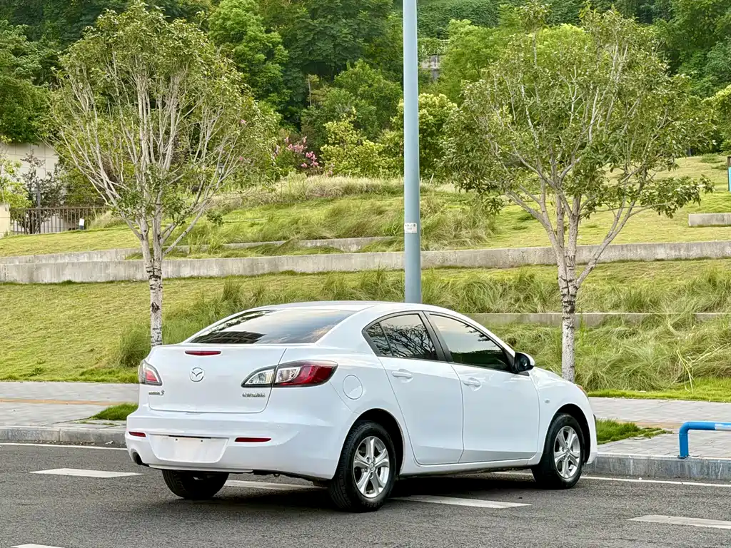 Mazda 3 Xingcheng — миниатюра 6
