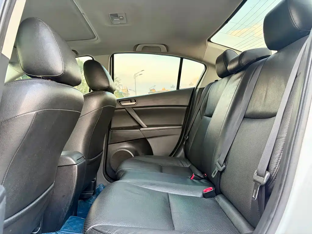 Mazda 3 Xingcheng — миниатюра 22