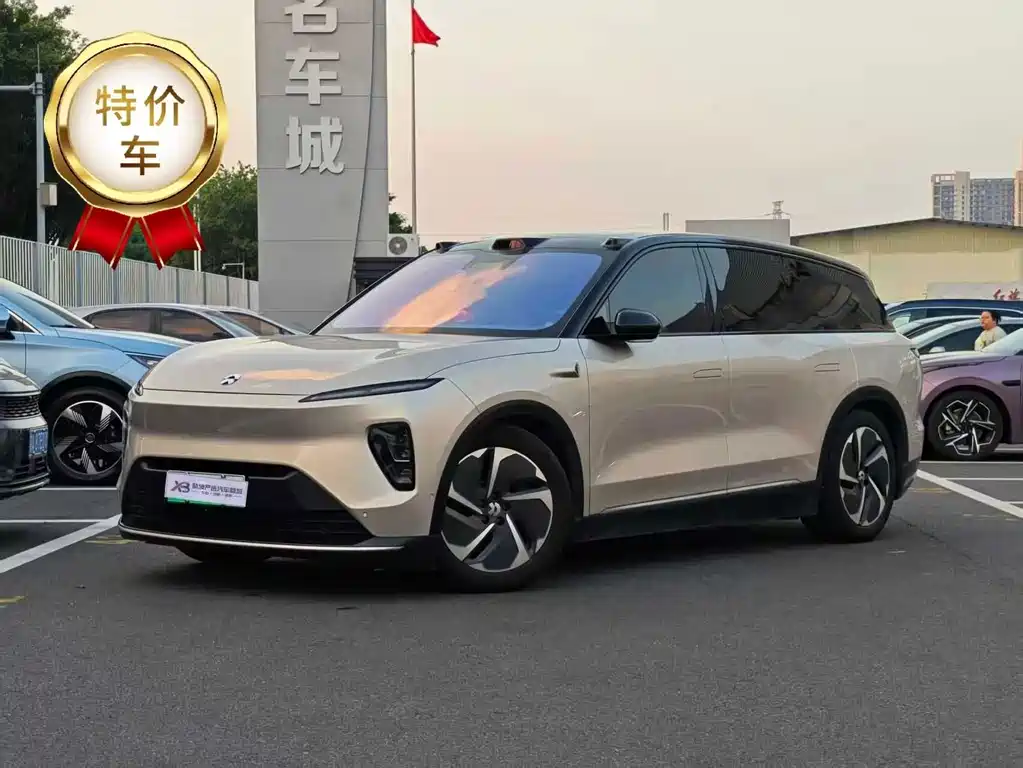 NIO ES8 — миниатюра 2