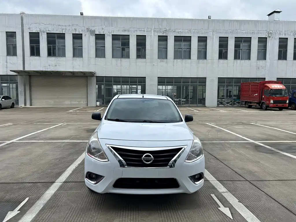 Nissan Sunny — миниатюра 2