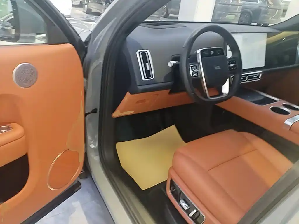 Li Auto Li L8 — миниатюра 16