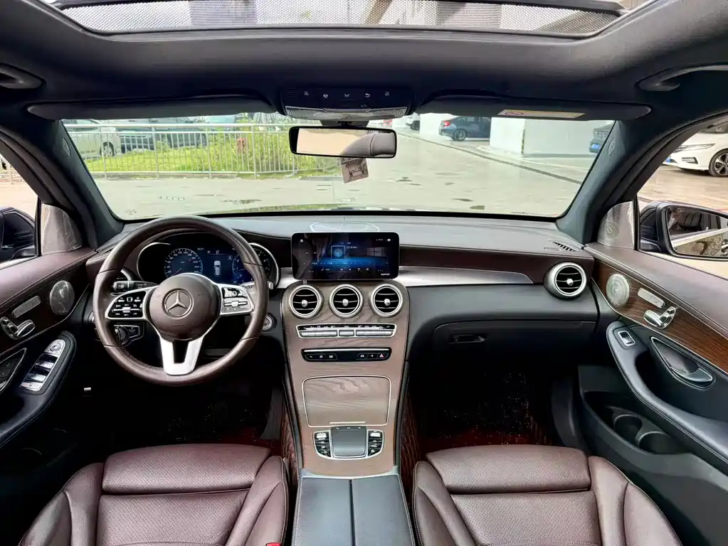 Mercedes-Benz GLC — миниатюра 8