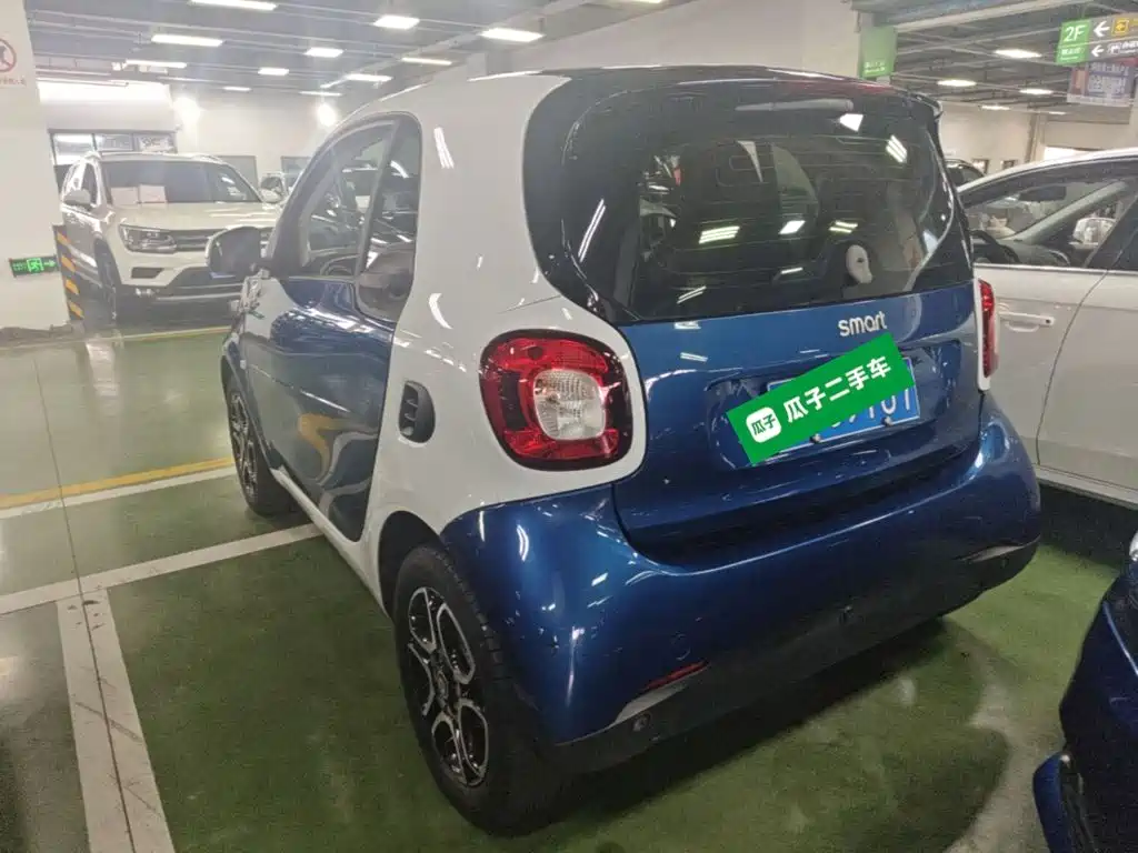 smart Smart Fortwo — миниатюра 5
