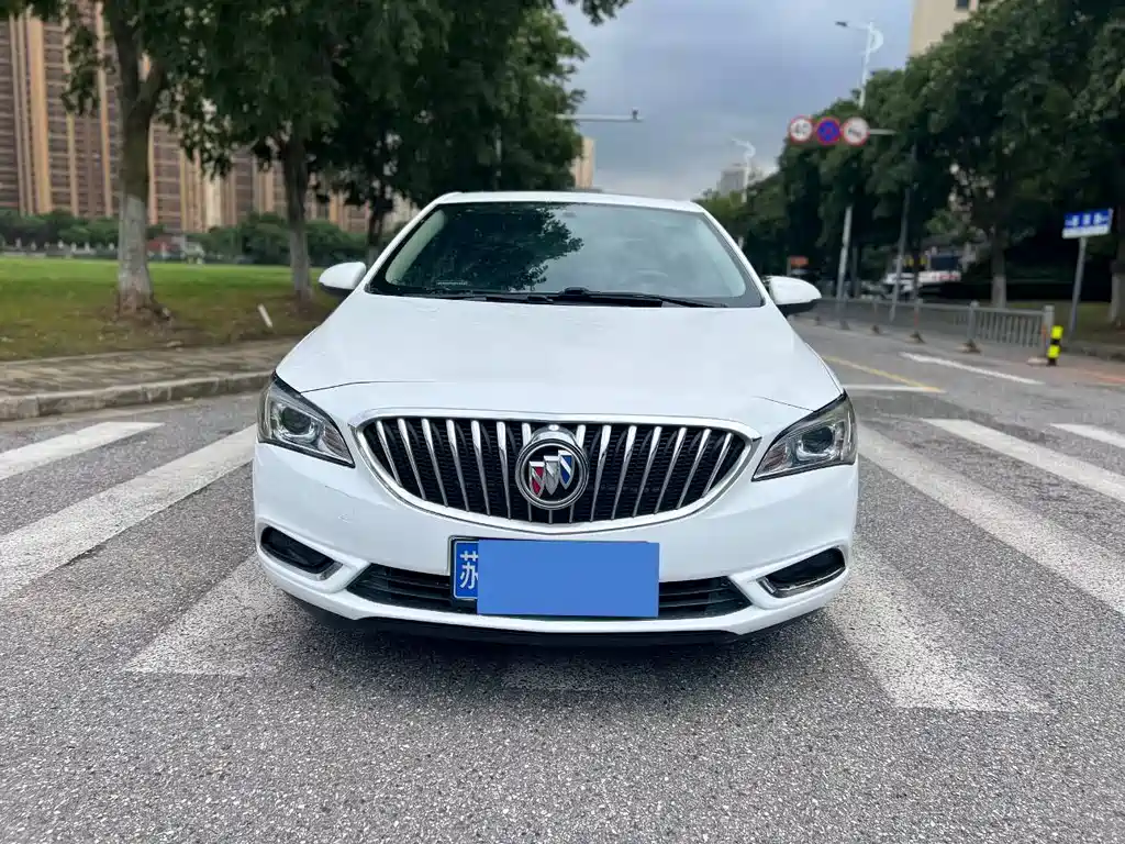 Buick Verano — миниатюра 2