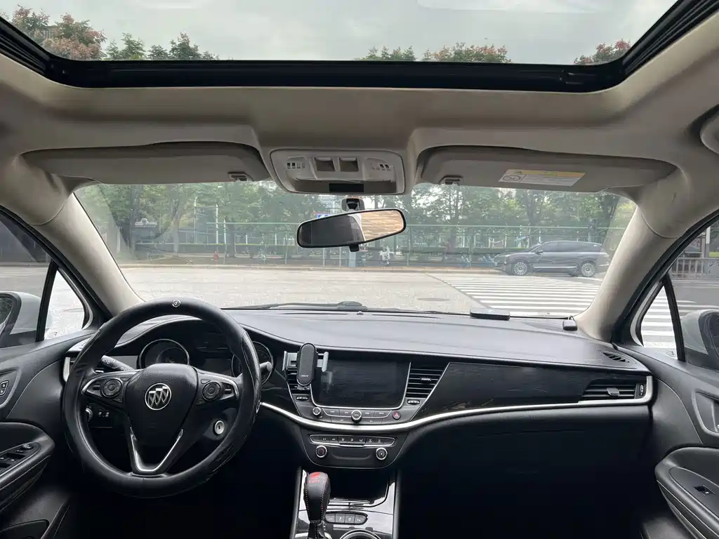 Buick Verano — миниатюра 17