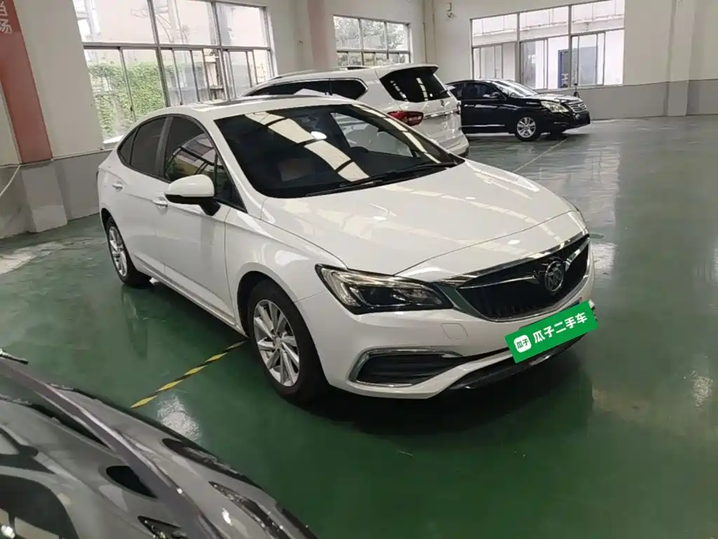 Buick Verano — миниатюра 4