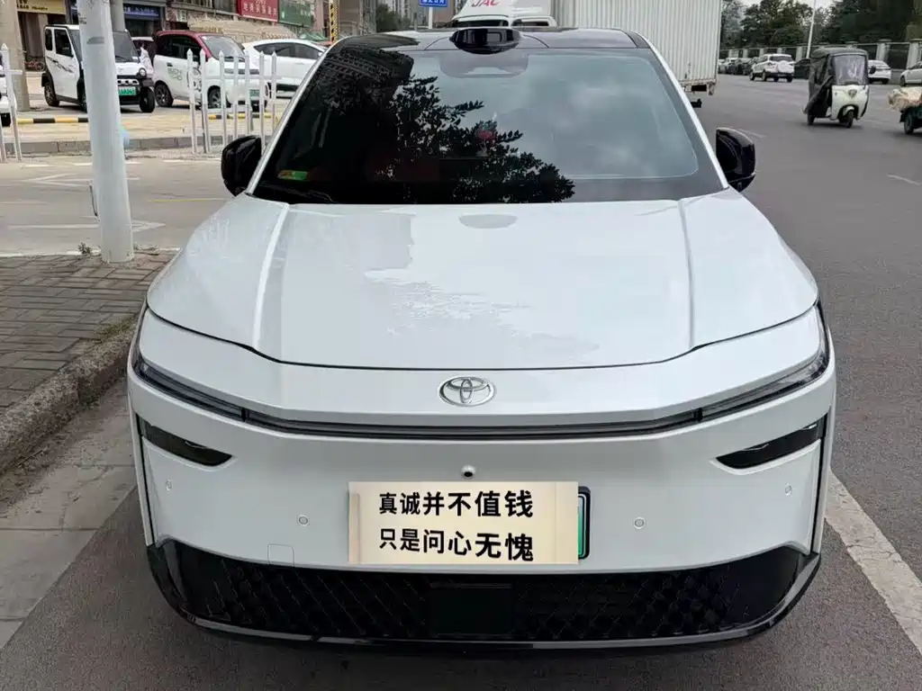 Toyota bZ3X — миниатюра 2