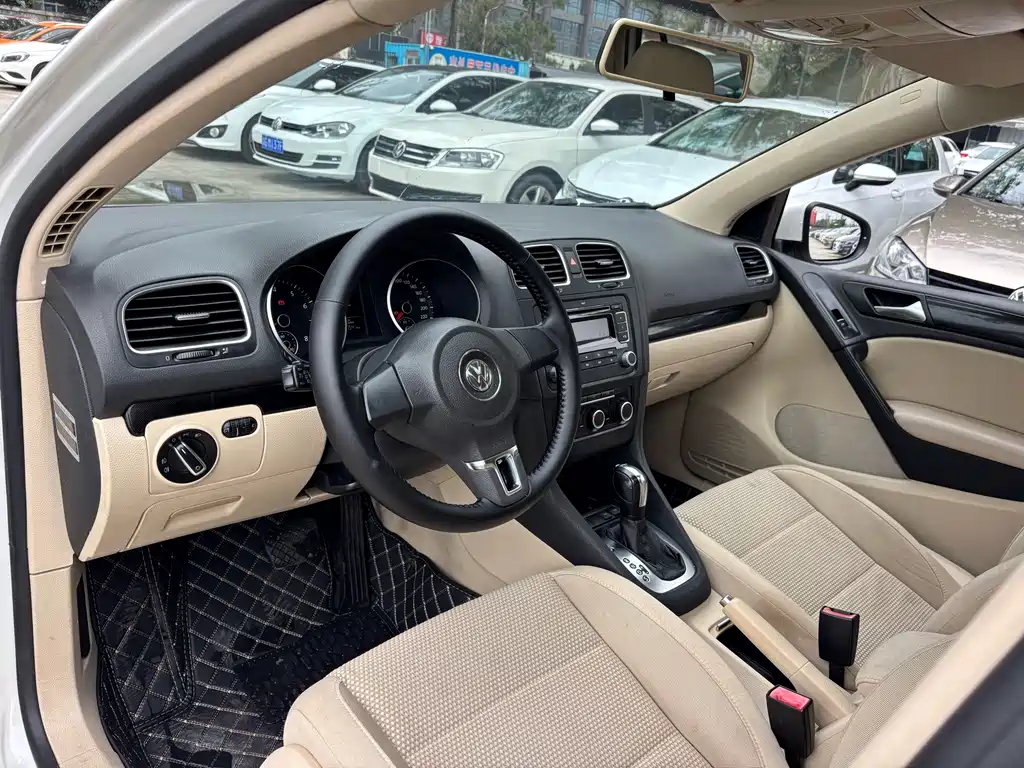 Volkswagen Golf — миниатюра 6