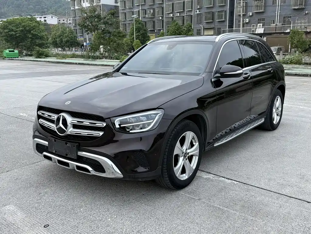Купить Mercedes-Benz GLC