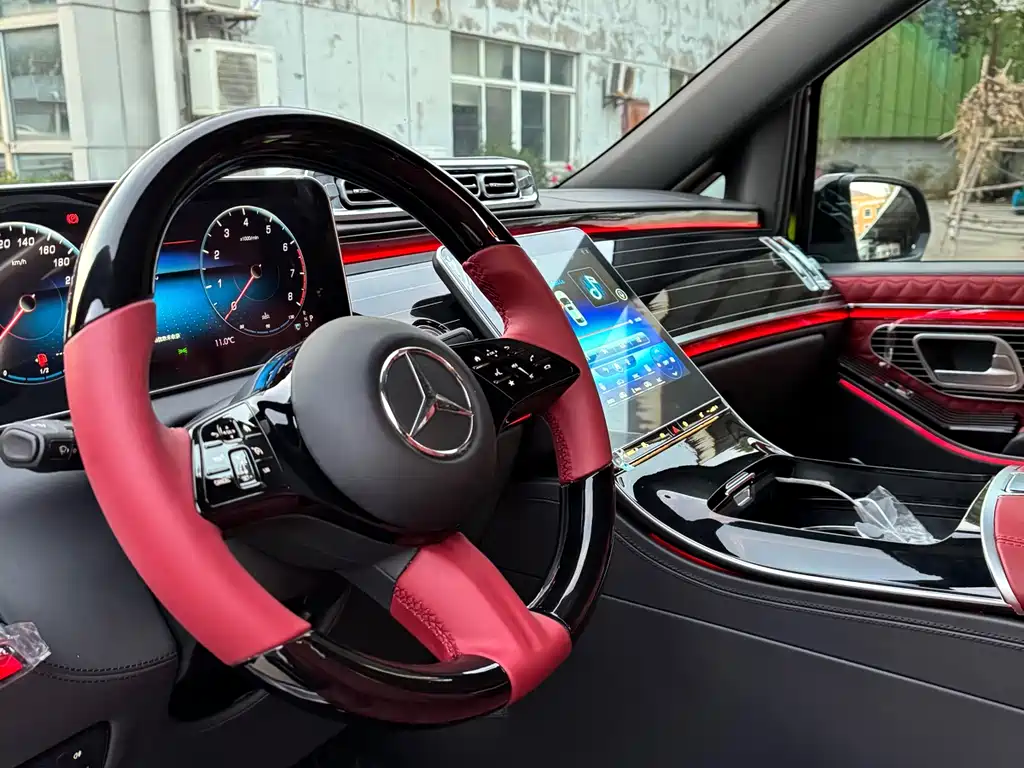 Mercedes-Benz Vito 2024 2.0T 7 мест