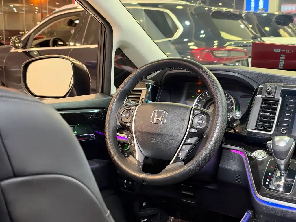 Honda Elysion — миниатюра 15
