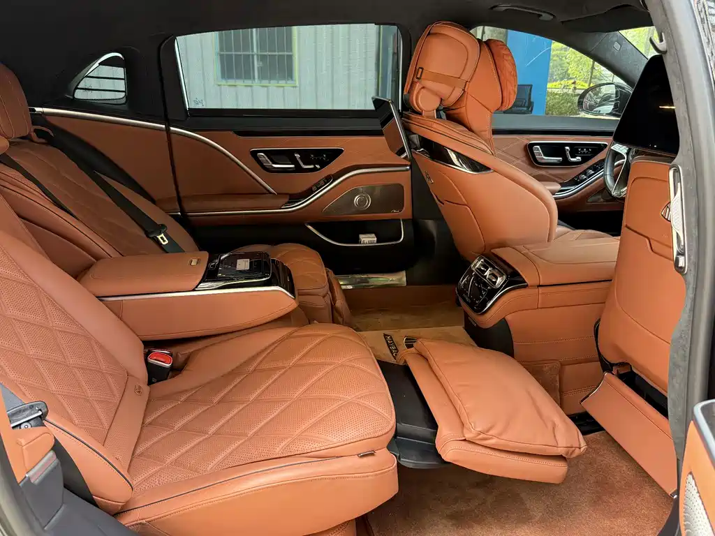 Mercedes-Benz S-Class — миниатюра 8