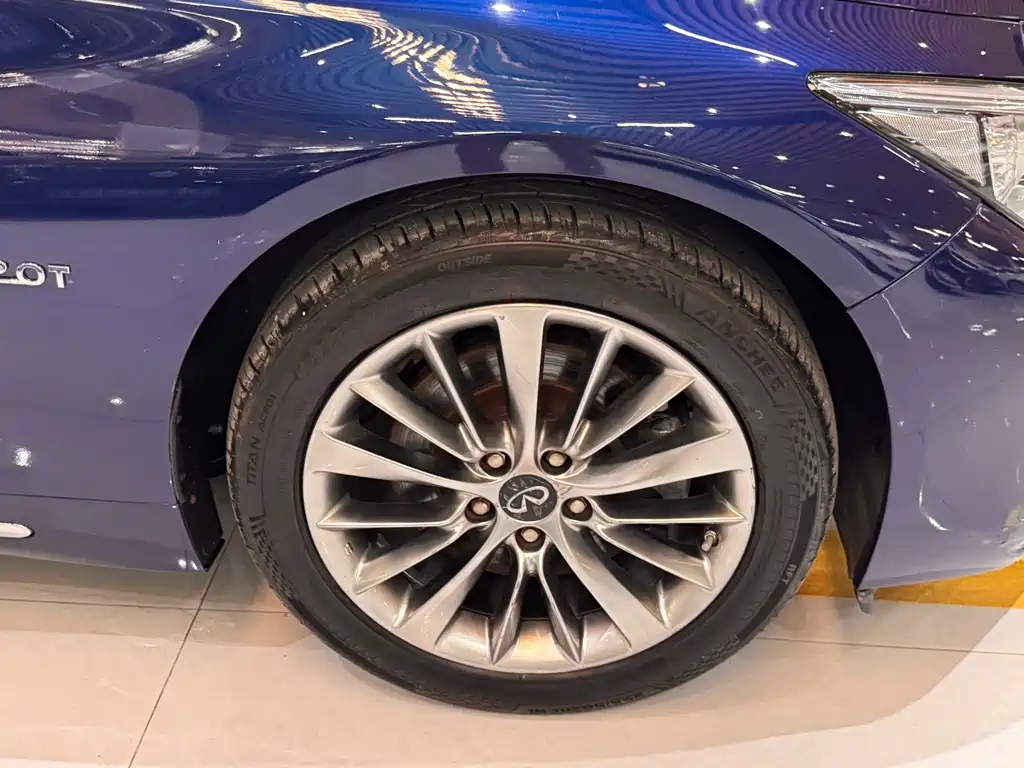 Infiniti Q50L — миниатюра 30