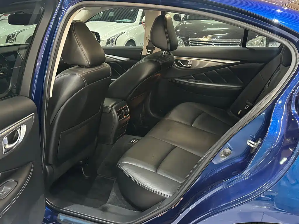 Infiniti Q50L — миниатюра 7