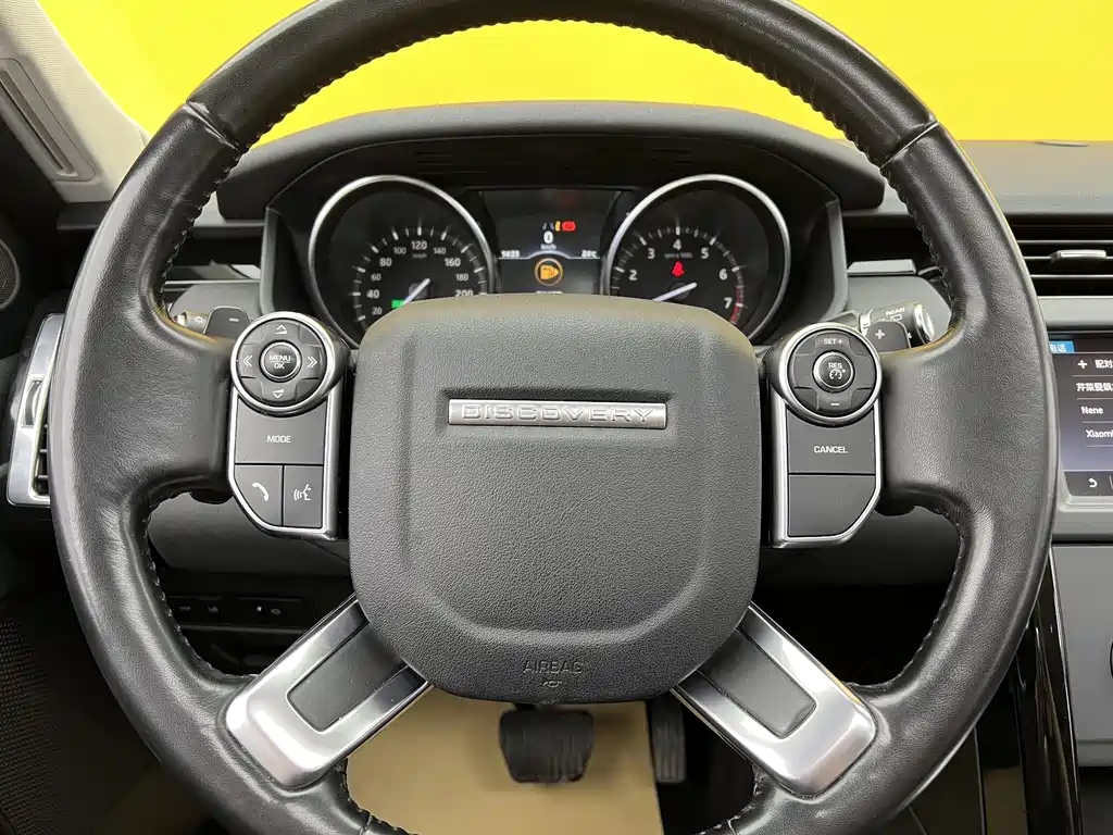 Land Rover Discovery 2018 2.0T SE