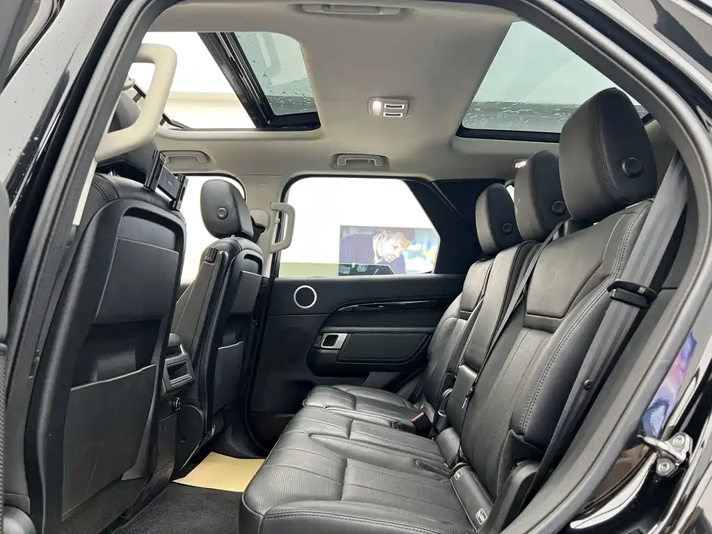 Land Rover Discovery 2018 2.0T SE