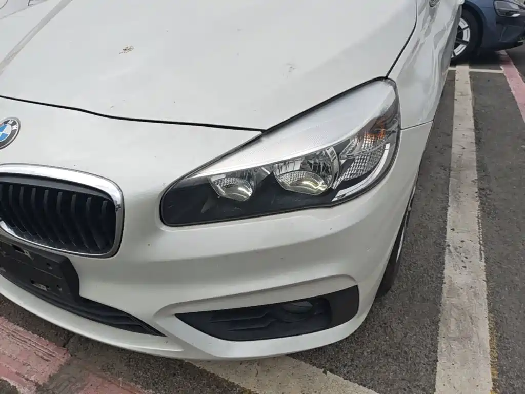 BMW 2 Series Active Tourer — миниатюра 24