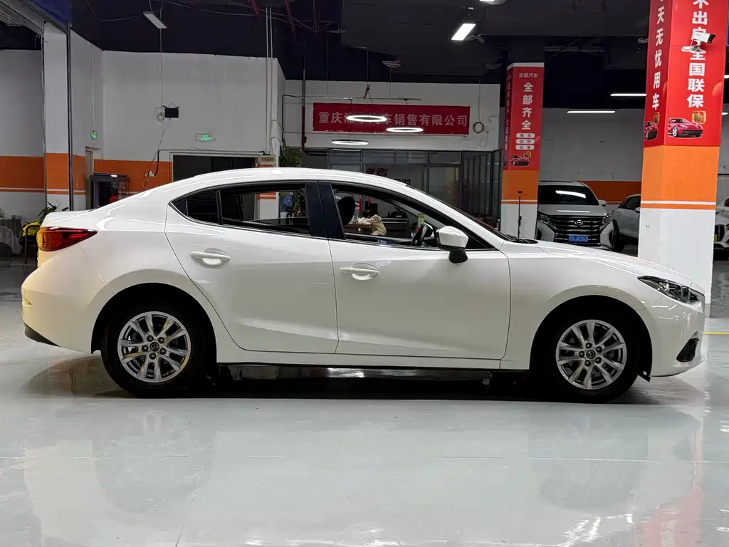 Mazda 3 Axela — миниатюра 4