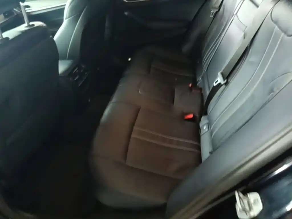 BMW 5 Series (Import) — миниатюра 17