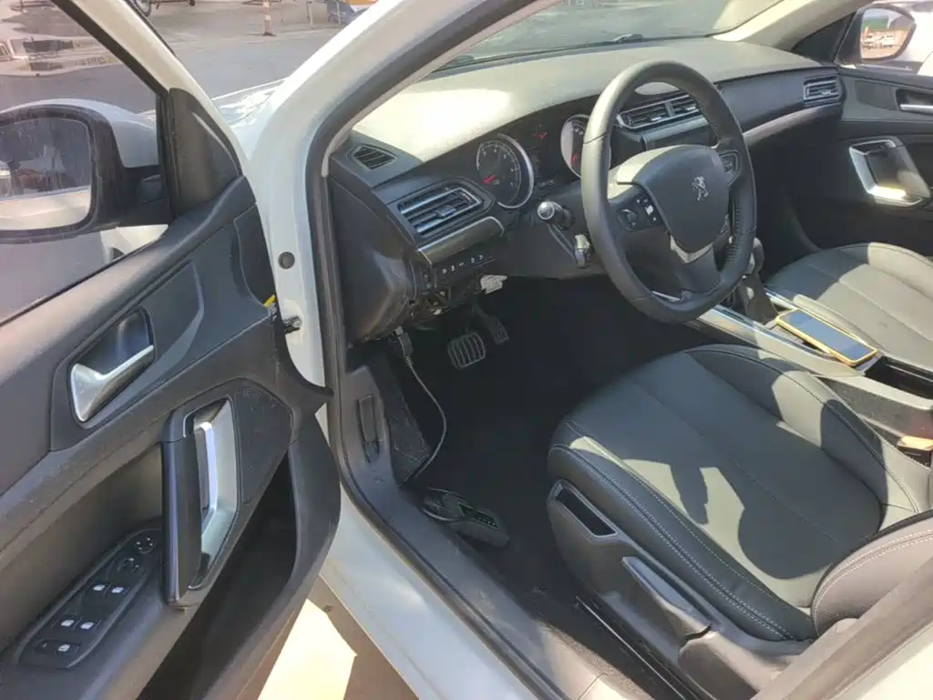 Peugeot 408 — миниатюра 16