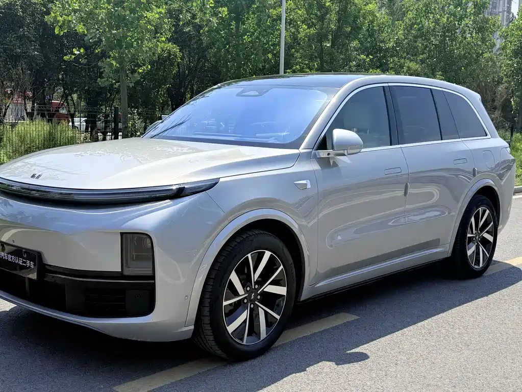 Li Auto Li L8 2023