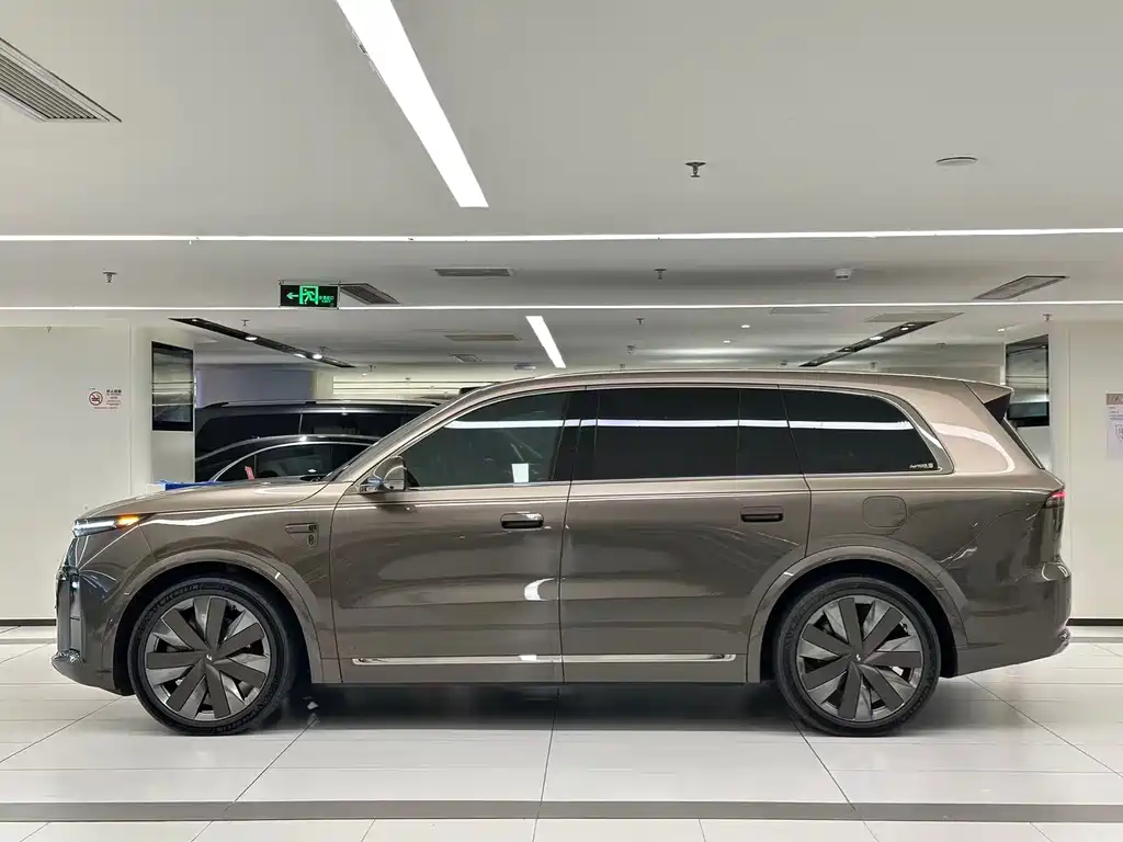 Li Auto Li L9 — миниатюра 2