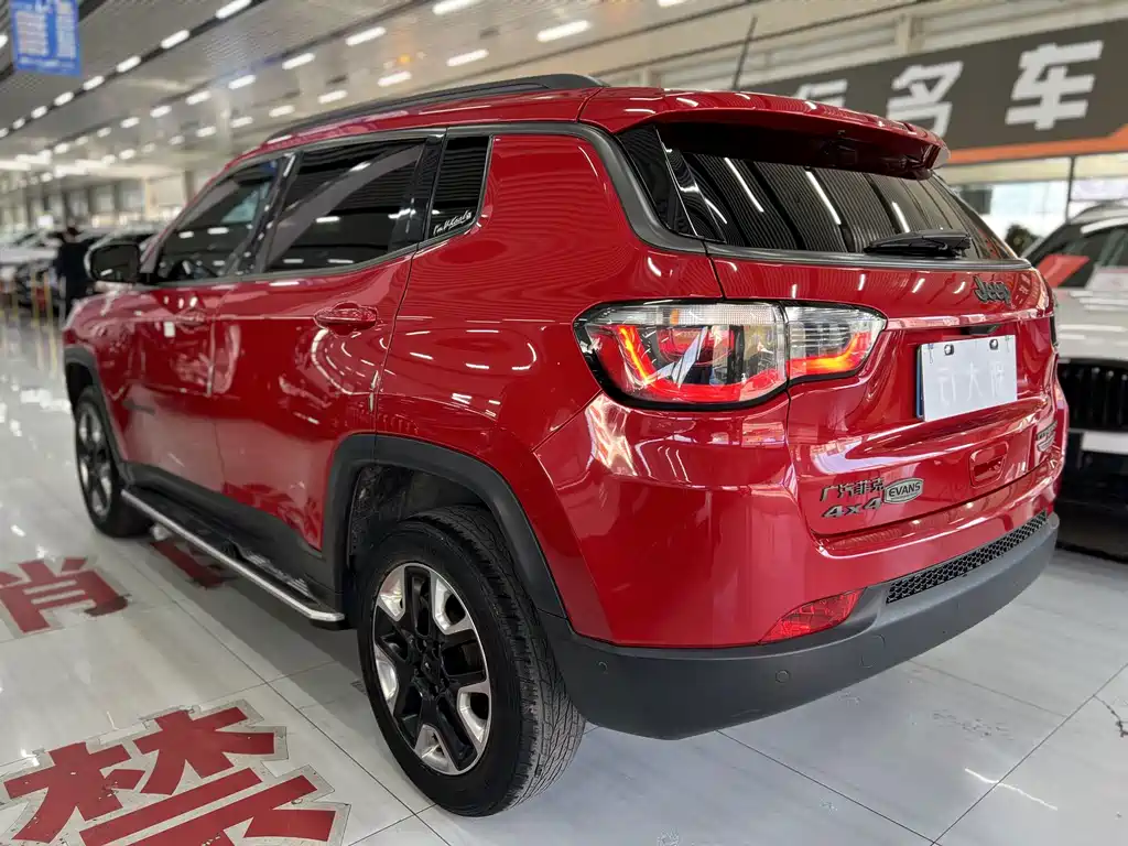 Jeep Compass — миниатюра 9