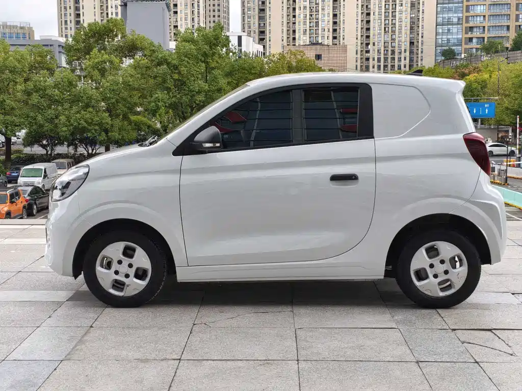 Roewe Clever — миниатюра 4