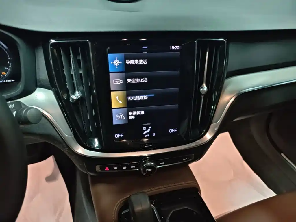Volvo S60 PHEV — миниатюра 13