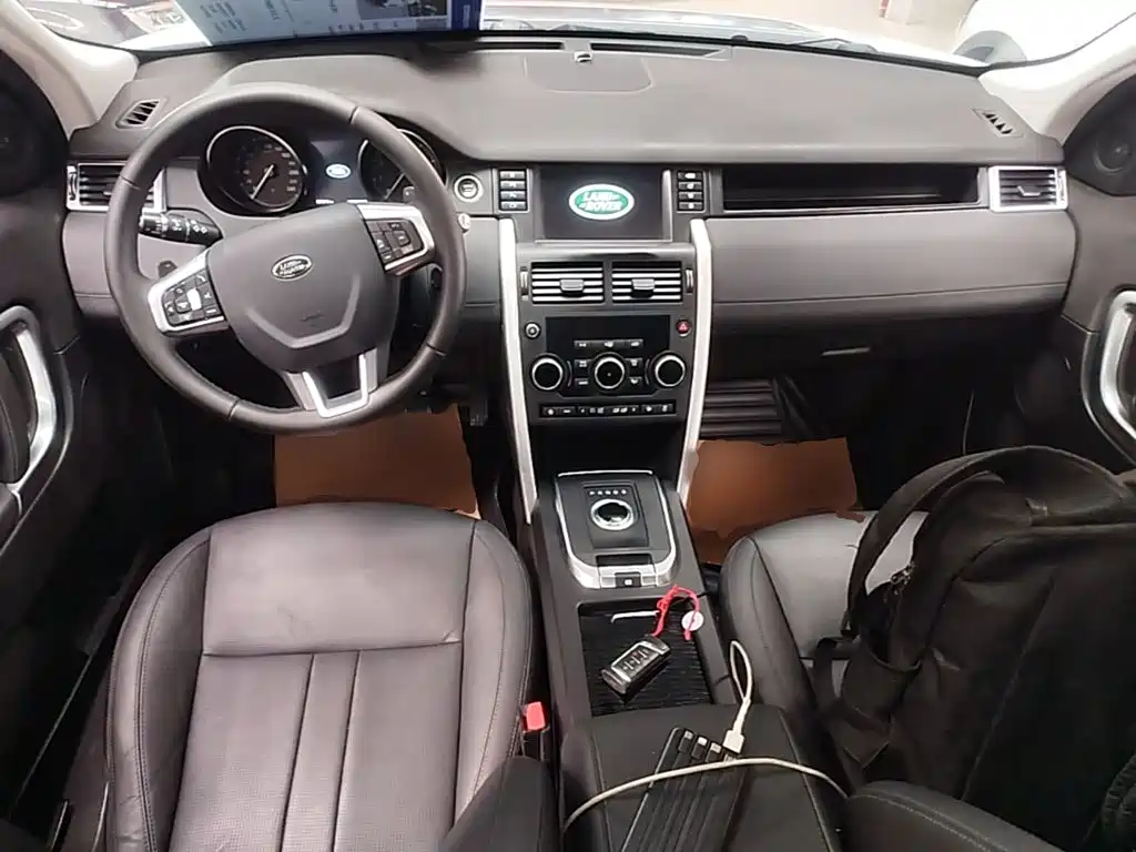 Land Rover Discovery Sport — миниатюра 10