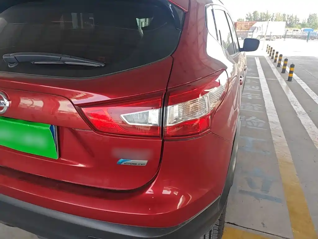 Nissan Qashqai — миниатюра 8