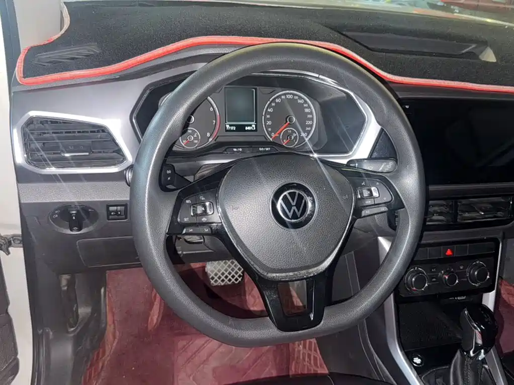 Volkswagen T-Cross — миниатюра 18
