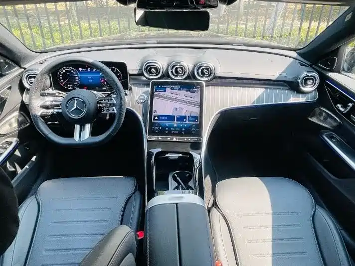 Mercedes-Benz C-Class — миниатюра 5
