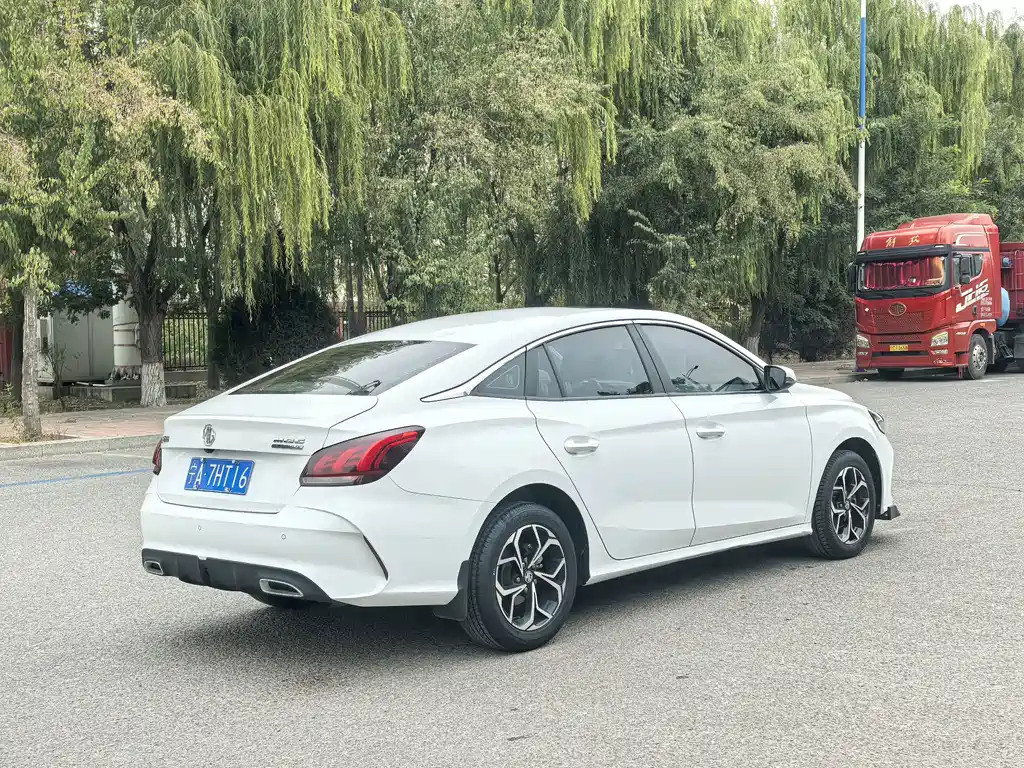 MG MG5 — миниатюра 6