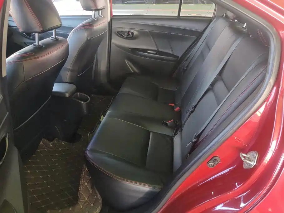 Toyota Yaris L — миниатюра 11