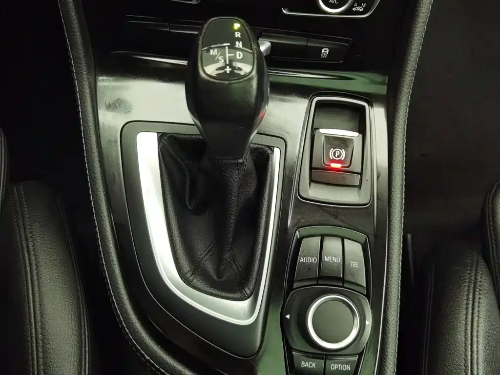 BMW 2 Series Active Tourer — миниатюра 13