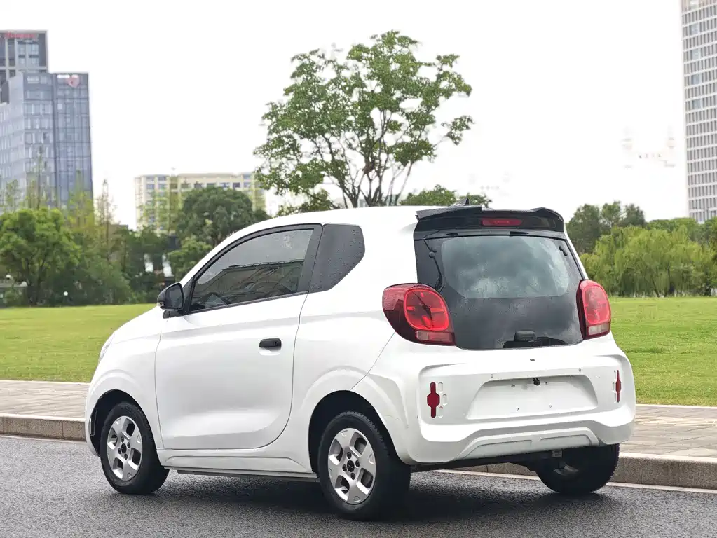 Roewe Clever — миниатюра 4